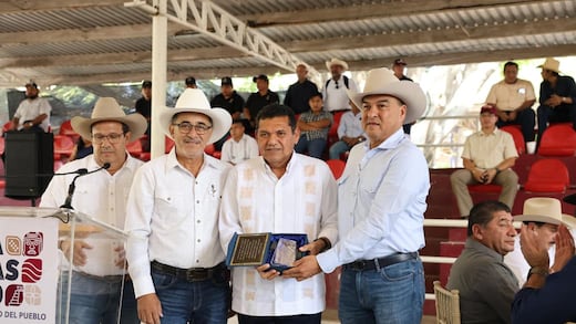 Javier May inaugura la Tercera Muestra Mexicana del Cebú en Tabasco
