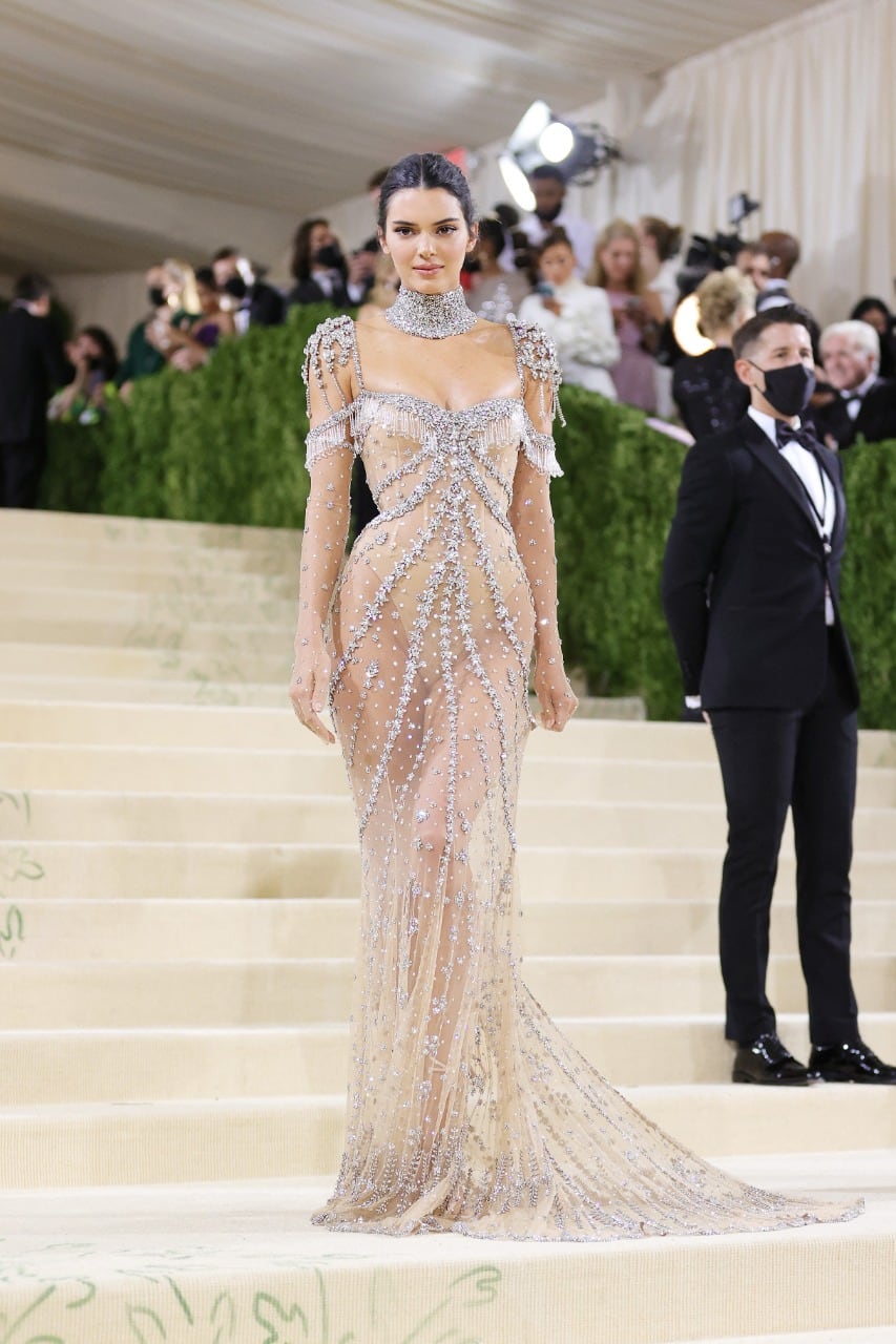 Kendall Jenner uso un vestido transparente en el 'Met Gala 2021'