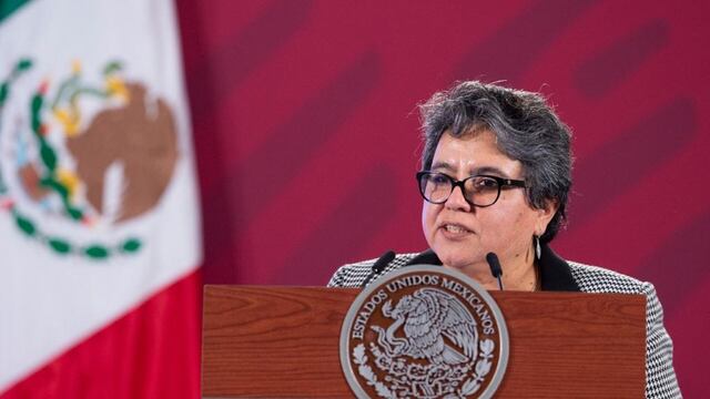 Raquel Buenrostro.