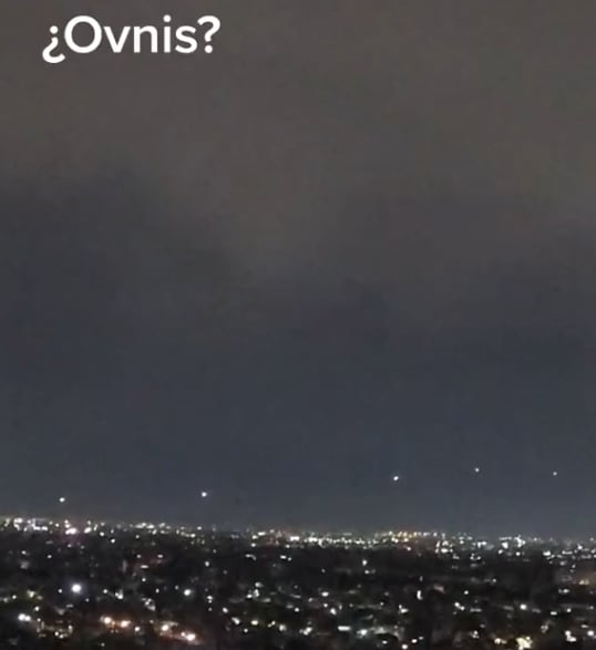 OVNIs volando en la CDMX