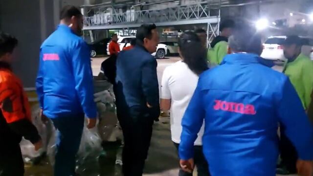 Los guaruras del Ingeniero Velázquez siguen usando chamarras de la temporada pasada.