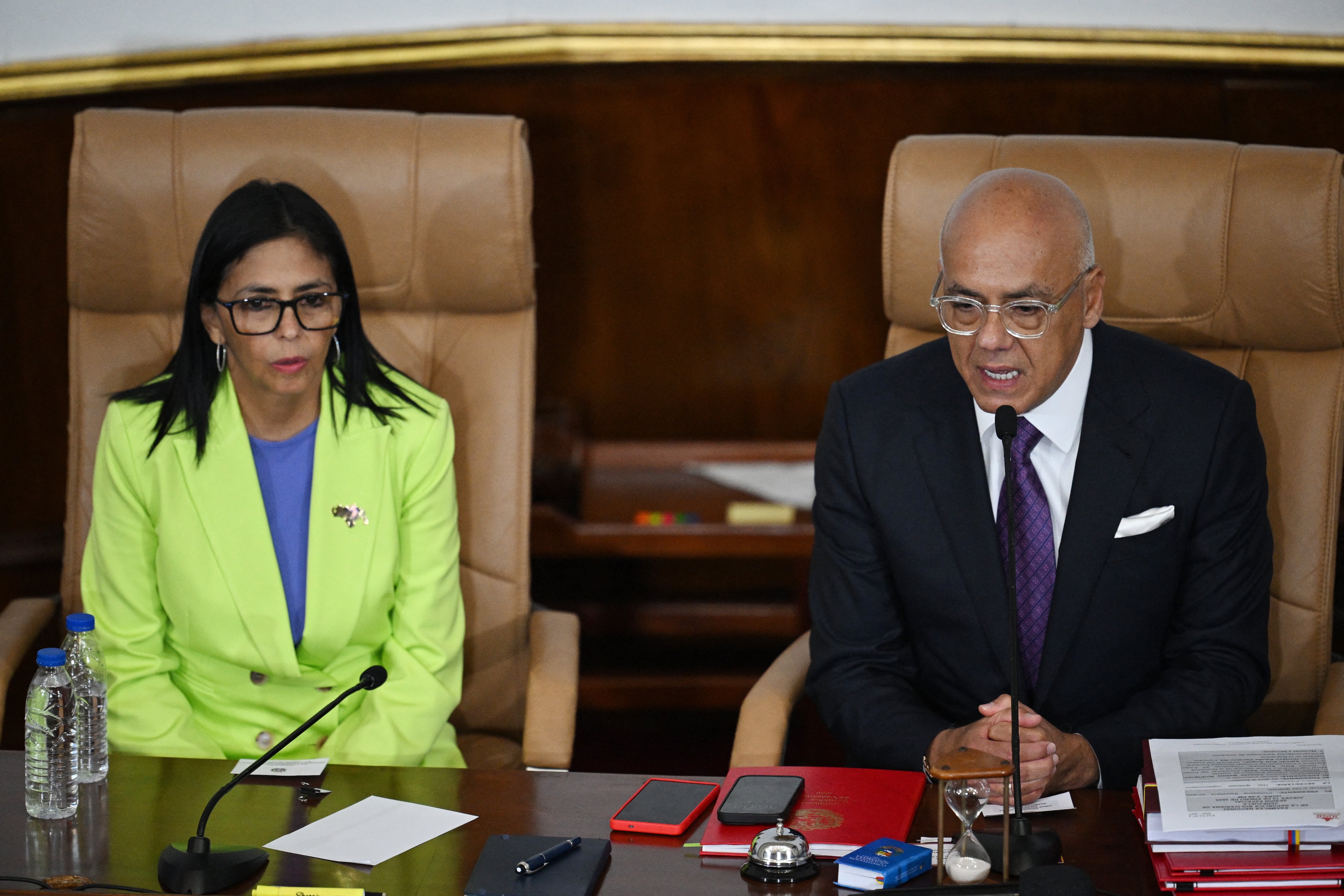 Delcy Rodríguez y Jorge Rodríguez habrían hecho negociaciones con Estados Unidos para capturar a Maduro