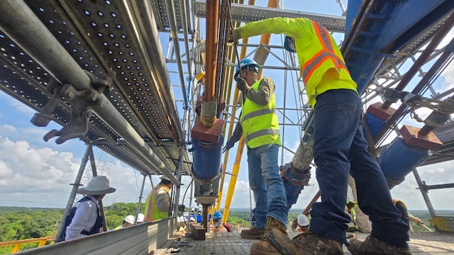 Avanza la rehabilitación del puente Antonio Dovalí Jaime en Veracruz con 79% de progreso.