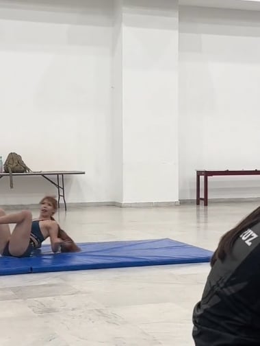 Yeri Mua azotó como res