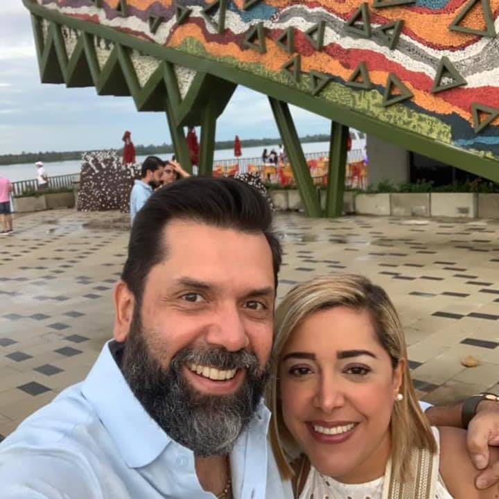 Gloria Espinosa y su esposo Fabio.