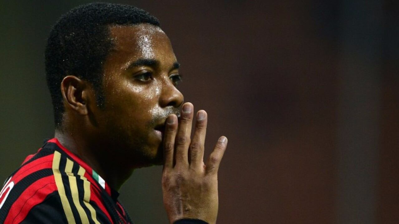 Robinho en su etapa con Milán.