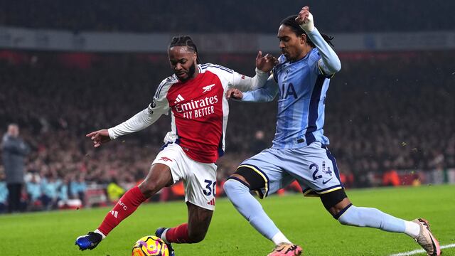 Raheem Sterling en el Arsenal vs Tottenham.