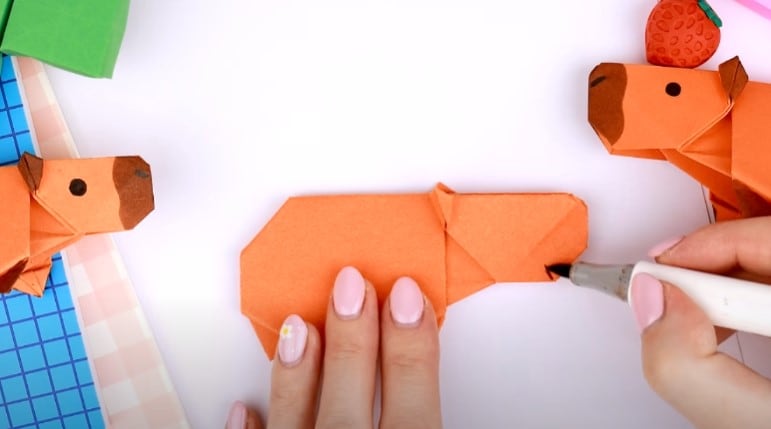 Capibara de origami, manualidad para el Día del Niño