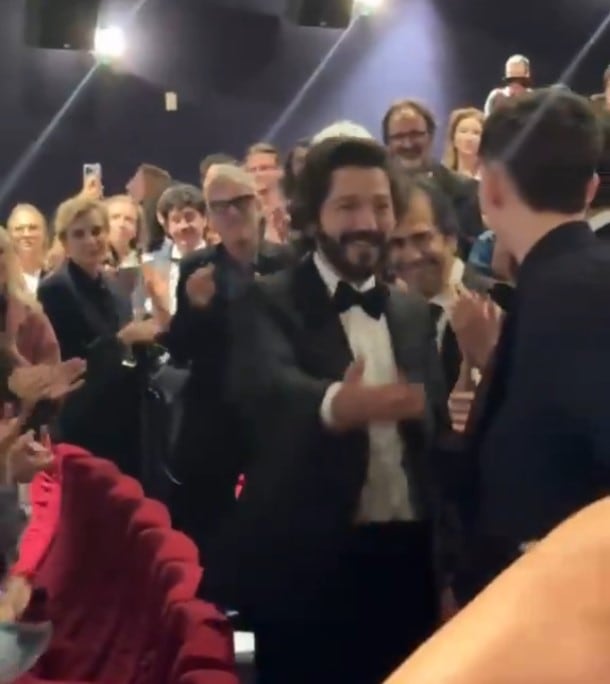 Diego Luna recibe ovación de 5 minutos en Cannes por Ceniza en la boca