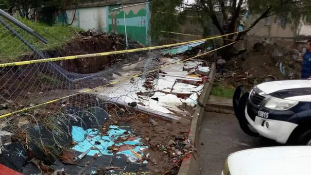 Daños por fuertes lluvias en Tultepec.