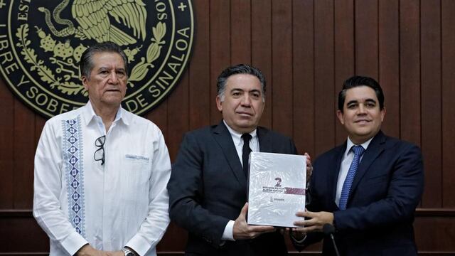 Enrique Inzunza entrega informe de gobierno de Rubén Rocha