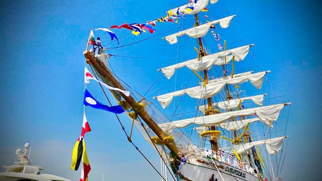 Buque Escuela ARM Cuauhtémoc