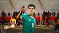 La inesperada forma en que Gilberto Mora llegó a su graduación tras jugar su primer Mundial