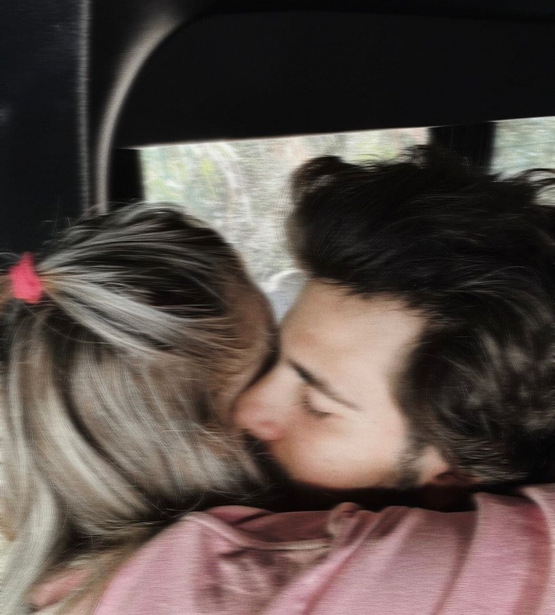 Minnie West e Ignacio Peregrin.