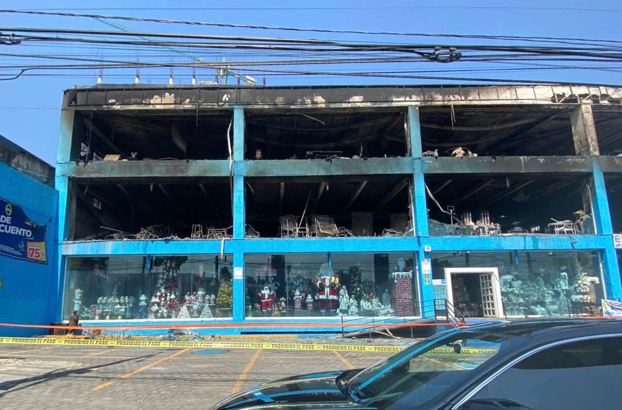 Santa Claus de Galerías El Triunfo