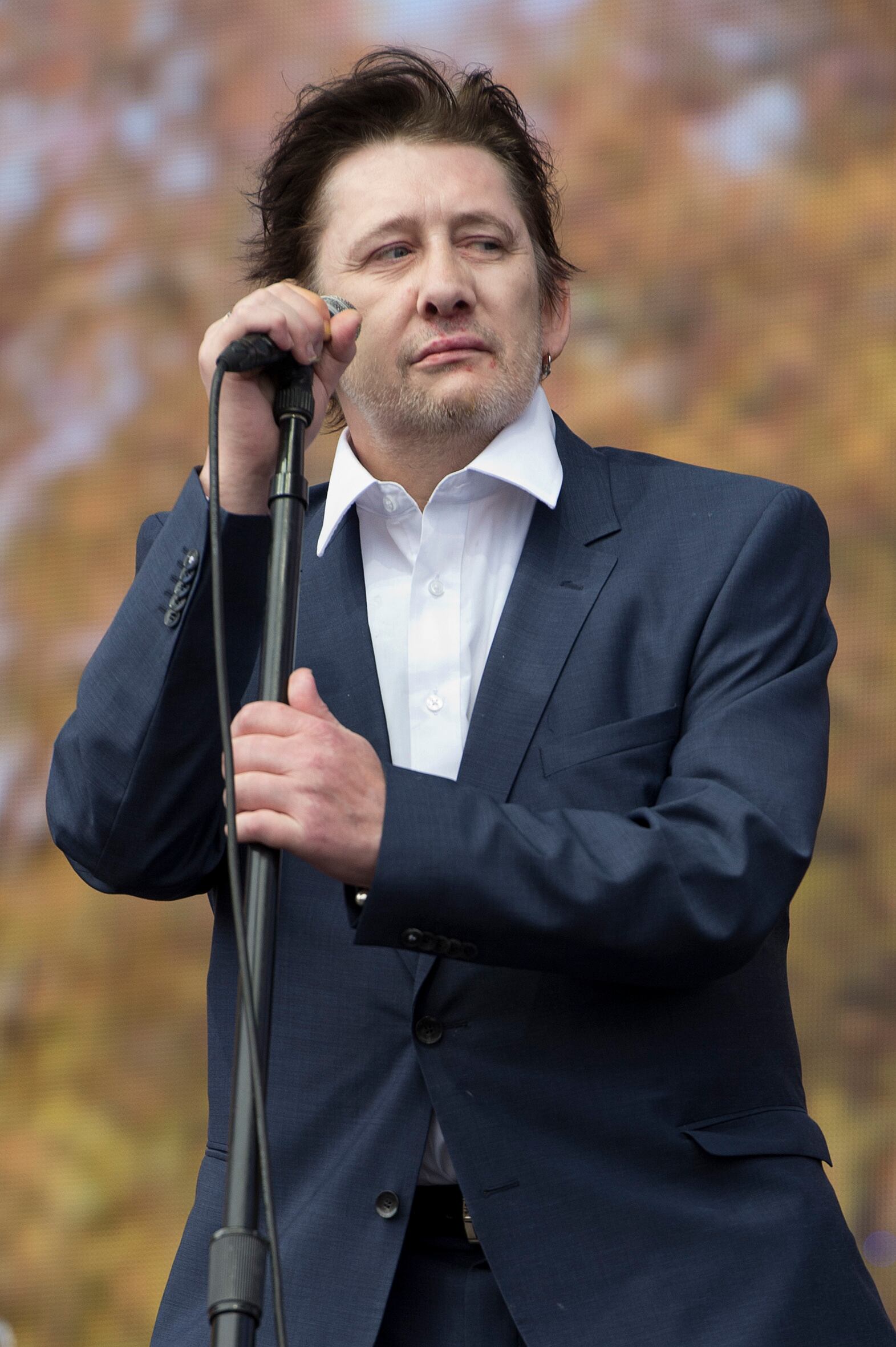 ¿Quién fue Shane MacGowan, vocalista de The Pogues, quien murió a los 65 años tras problemas de salud desde 2015?