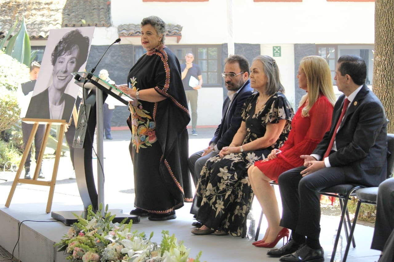 Giovani Gutiérrez rinde homenaje a María de los Ángeles Moreno