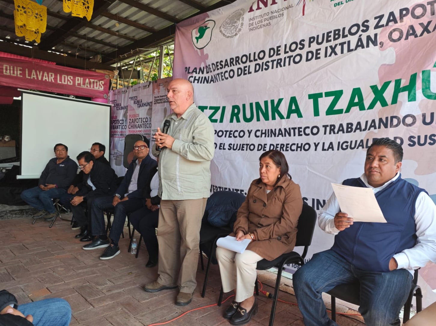 Conversaciones constitucionales en la Sierra y la Costa