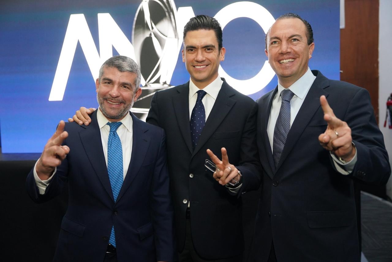 ANAC premia a alcaldes del PAN por buenas prácticas.