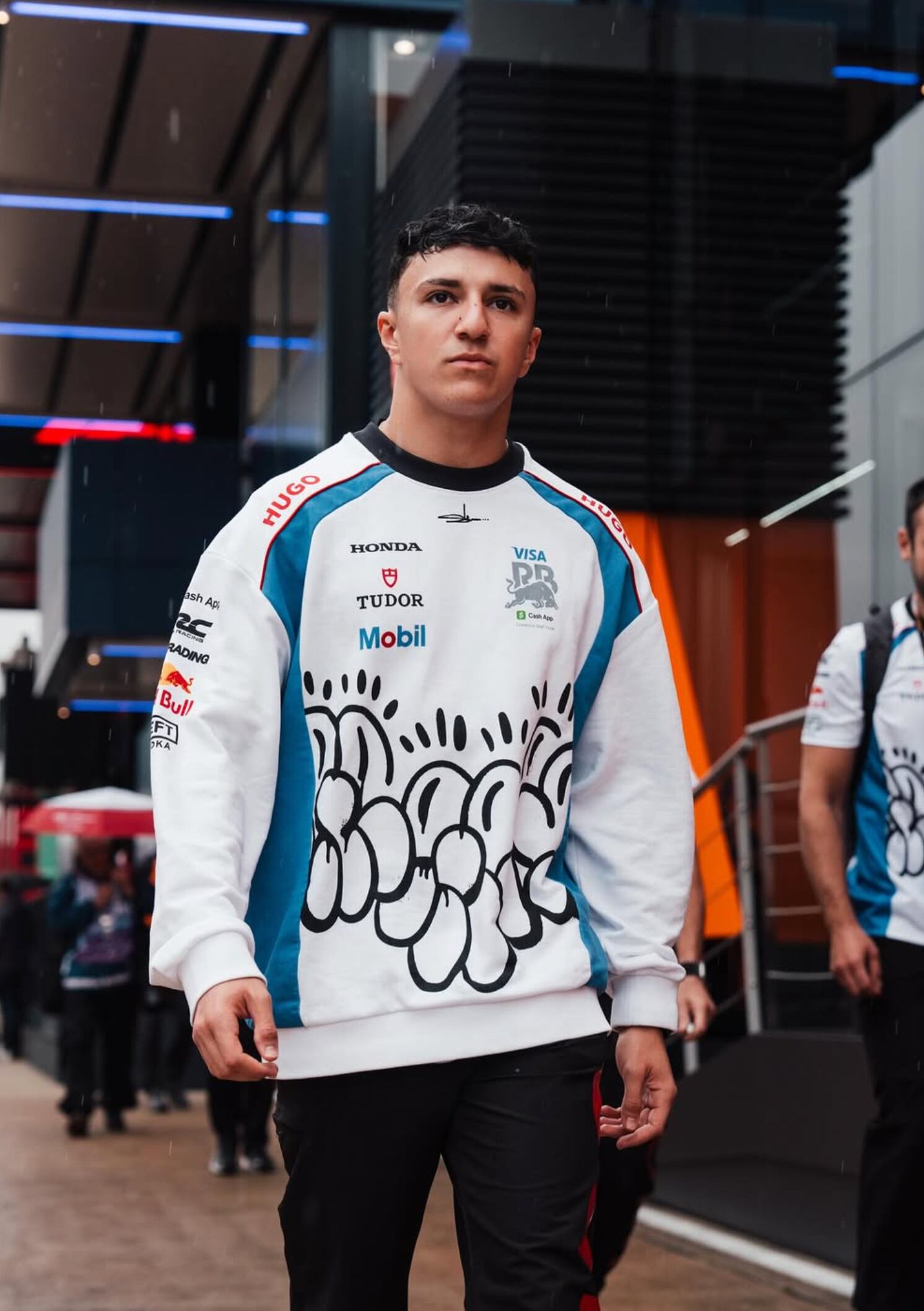 Isack Hadjar se convirtió en compañero de Verstappen en Red Bull