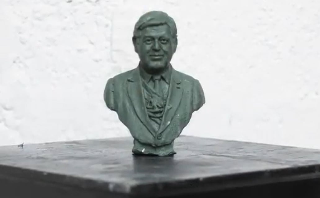 Busto de AMLO