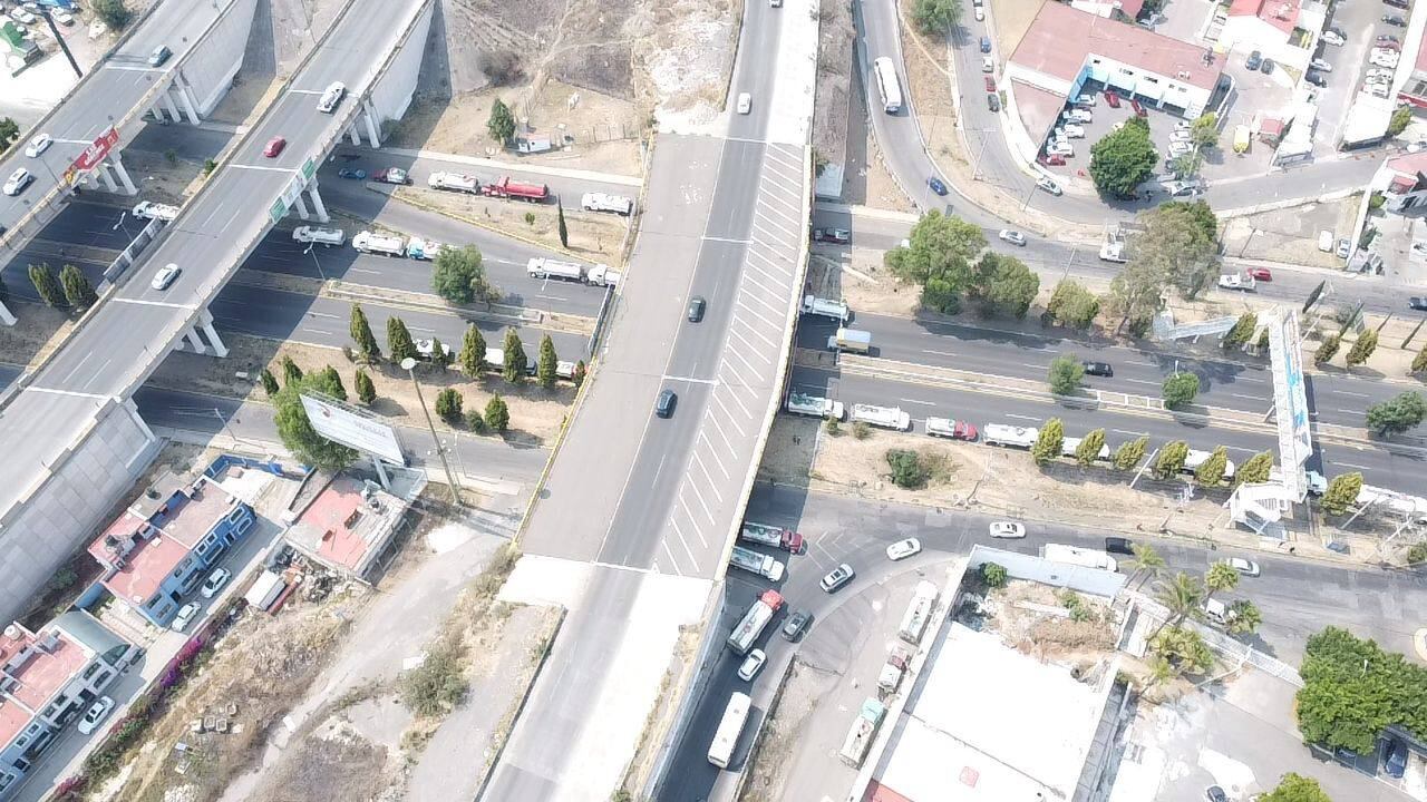 Piperos se manifiestan y el tráfico es un caos