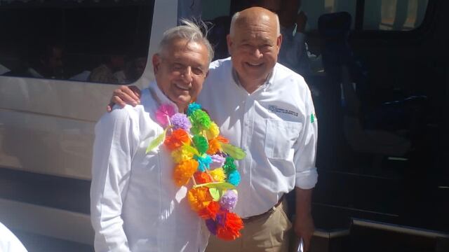 Presidente AMLO y Profe Castro