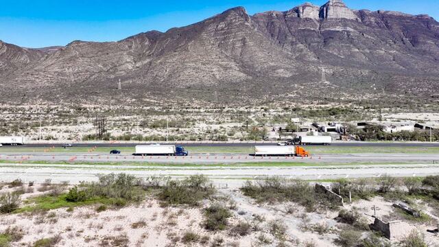 Trabajos sobre la autopista libre a Saltillo