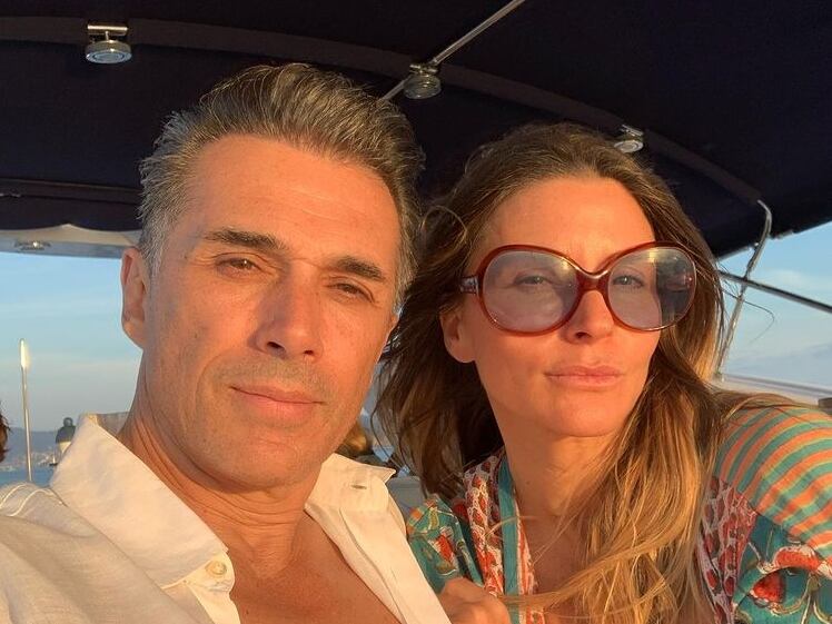 Sergio Mayer e Issabela Camil.