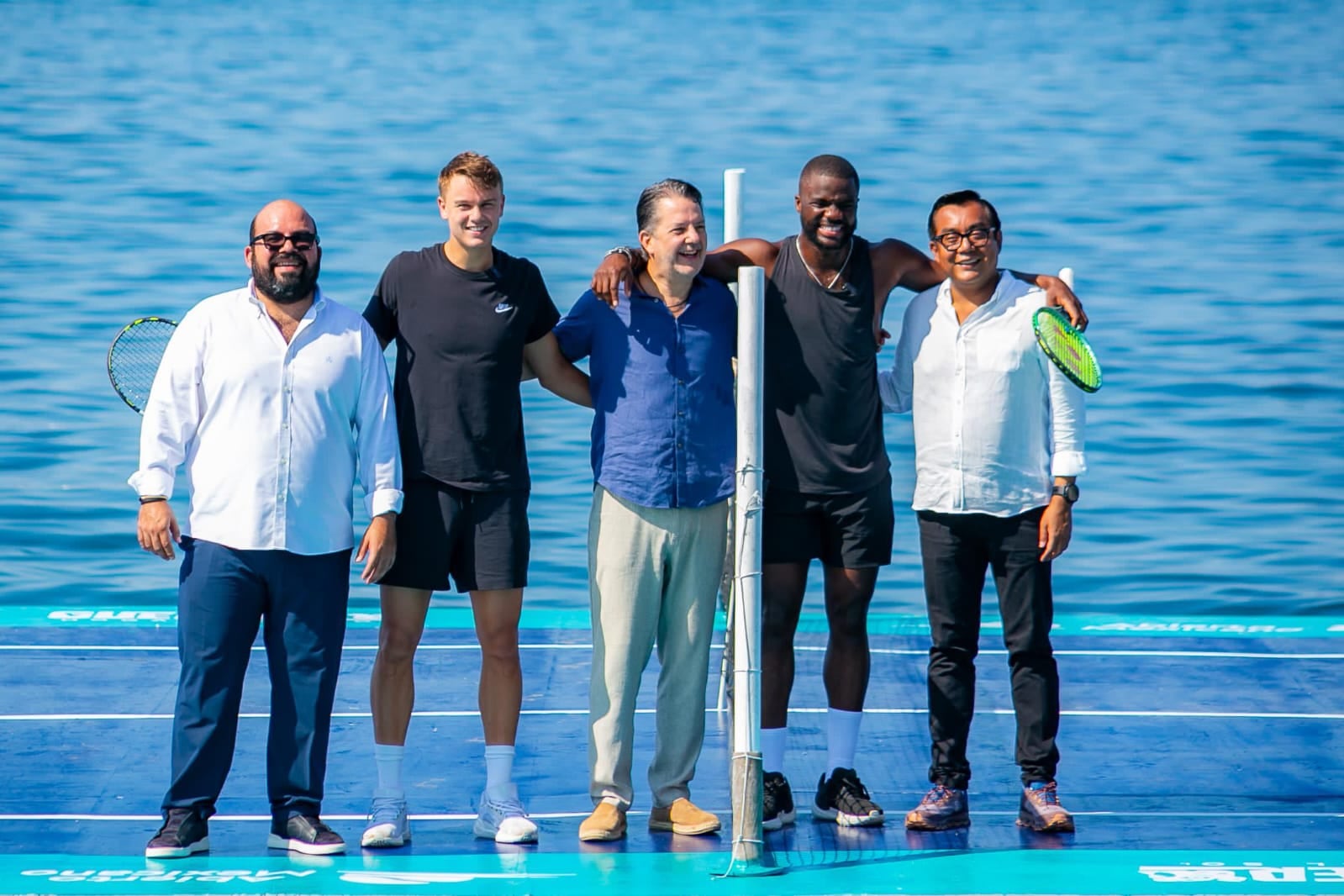 Abierto Mexicano de Tenis: realizan partido de exhibición en cancha flotante