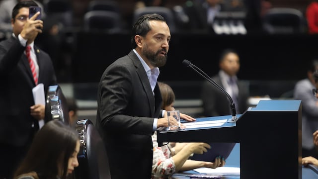 Arturo Ávila critica “carroñería” de la oposición