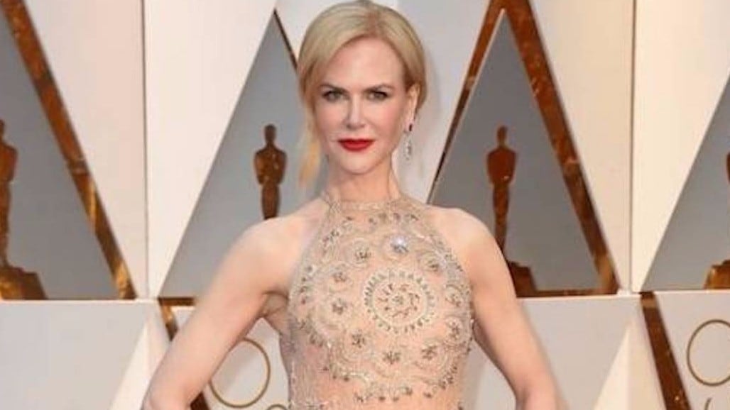 Avergüenza a Nicole Kidman dejar al descubierto sus pezones