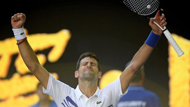 Nole celebra el pase a los Octavos de Final en Australia