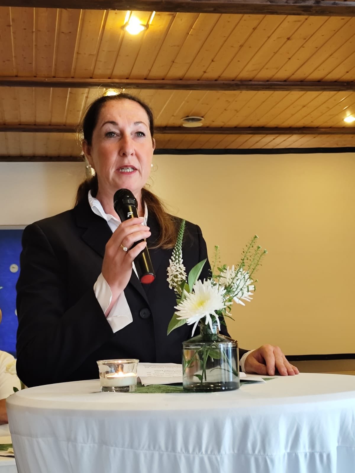 Iris Stalzer, alcaldesa en Alemania.