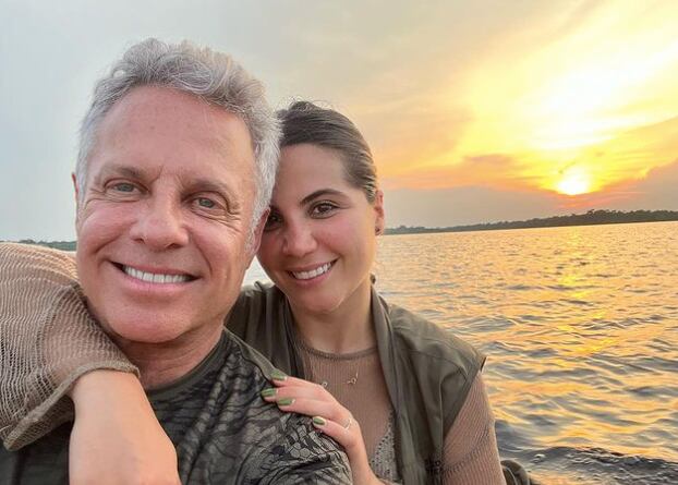 Alexis Ayala y Cinthia Aparicio