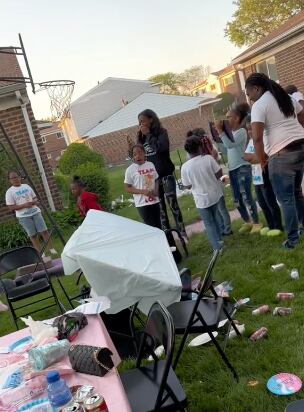 Se entera en la revelación de género que tendrá otra niña y su reacción queda para TikTok