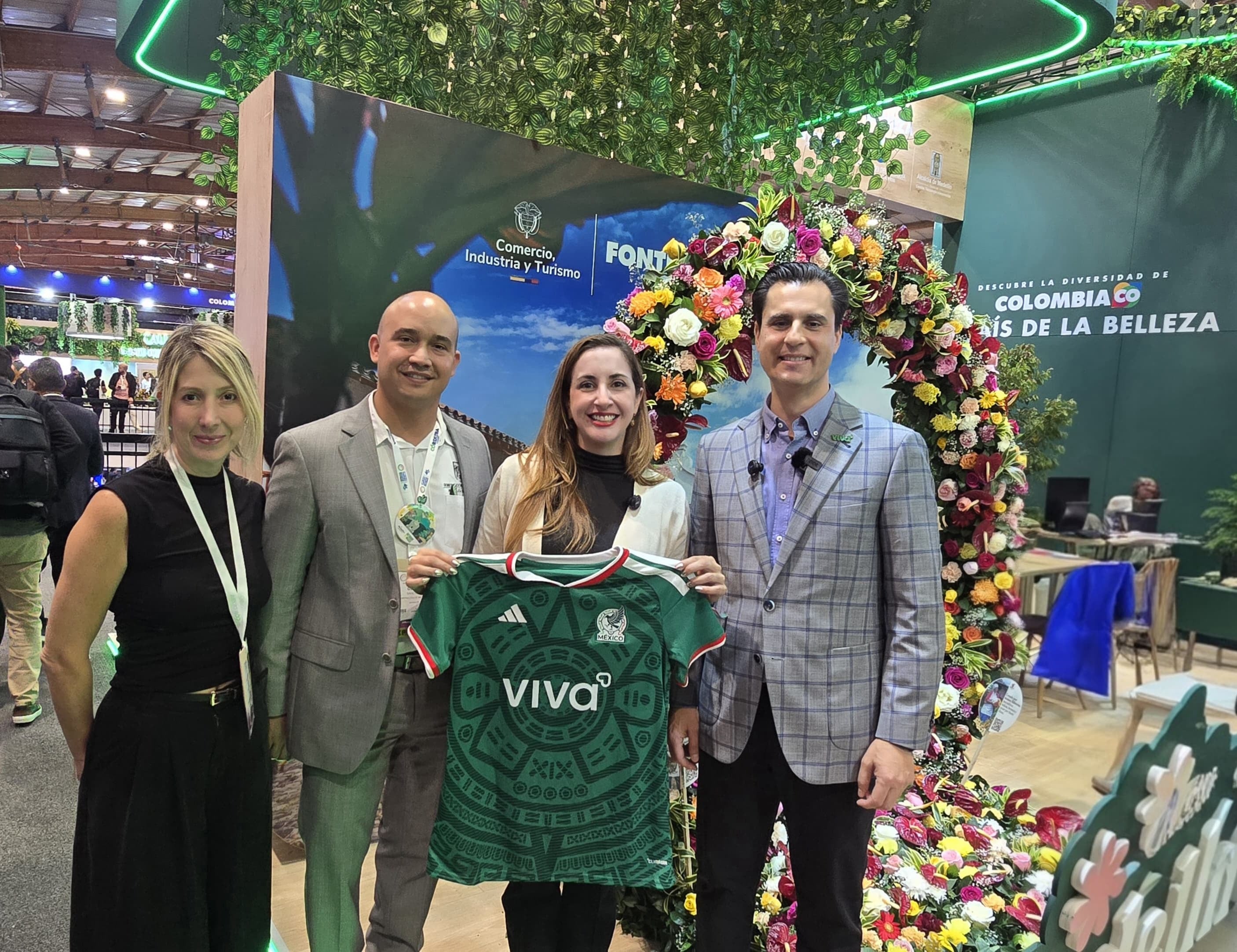 Viva destaca en ANATO al anunciar rutas desde AIFA a Cartagena y Medellín