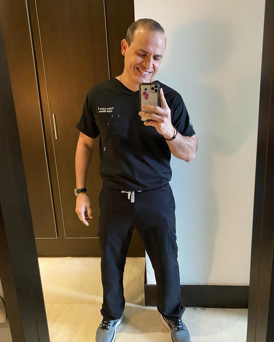 Doctor Henry García, médico de Gomita