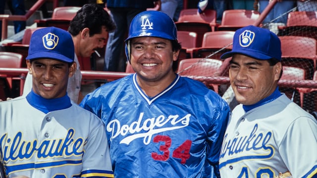 La prensa de Estados Unidos elogia a Fernando Valenzuela