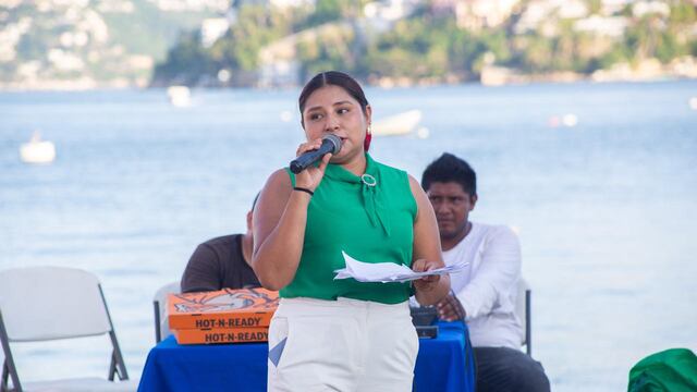 Abelina López Rodríguez en el Mercado Joven de Acapulco