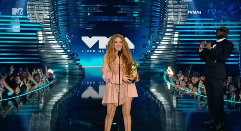 Le entregan a Shakira el Premio Video Vanguardia 2023