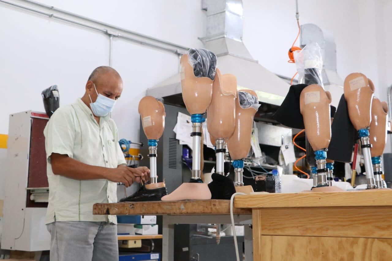 Fábrica de prótesis.