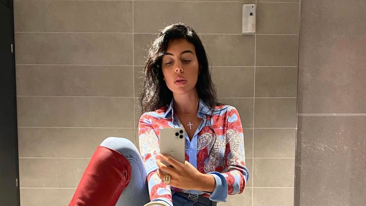 Georgina Rodríguez enciende las redes con sensual bikini