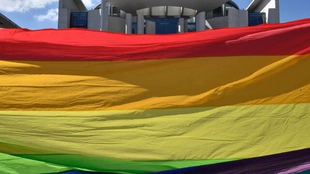 Legalización del matrimonio homosexual.