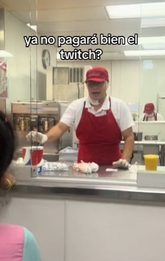 Encuentran al doble de Juan Guarnizo vendiendo hot dogs en Costco