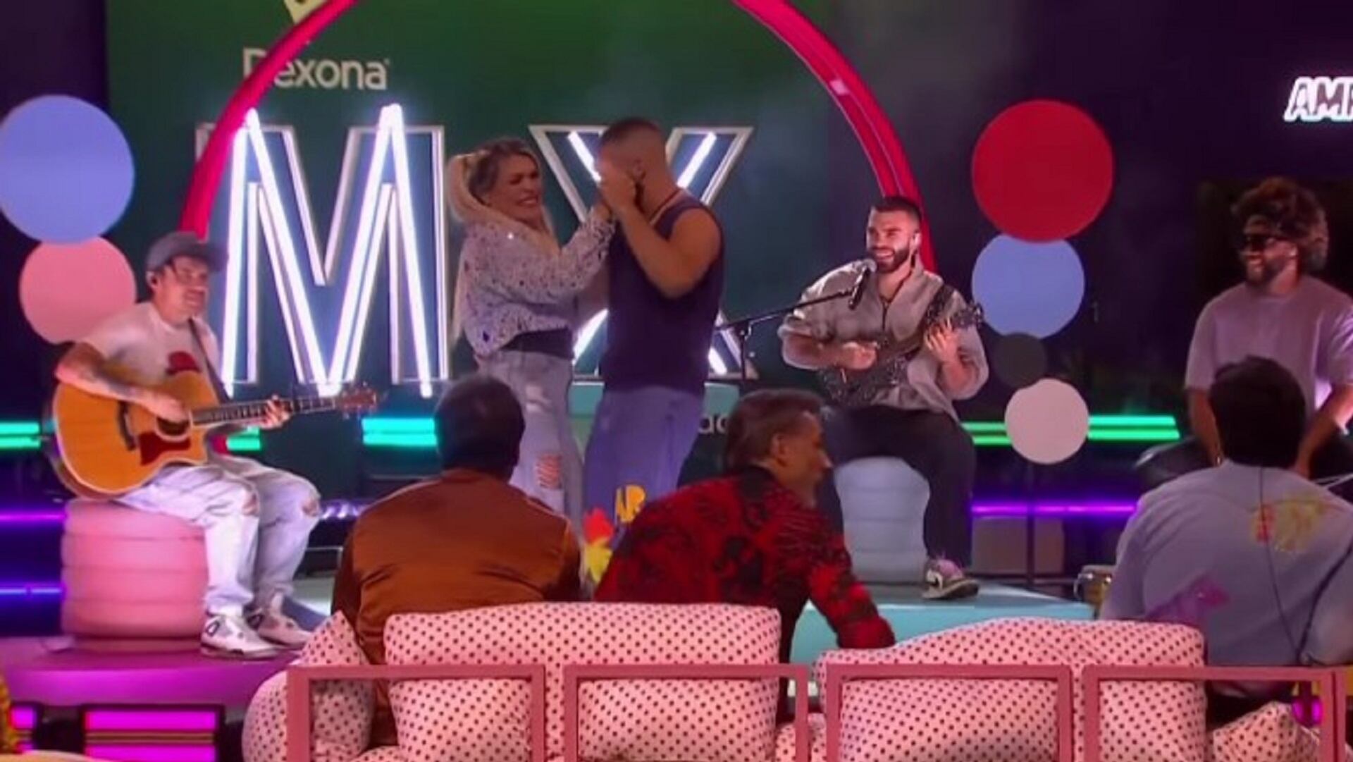 Manuel Turizo y Wendy Guevara