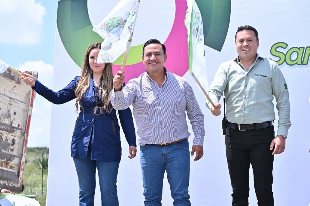 Altiplano Potosino moderniza carreteras con una inversión superior a 600 mdp en 89 kilómetros.