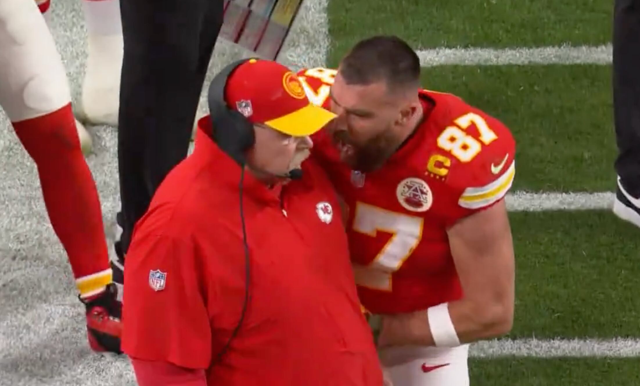 Travis Kelce le dijo de todo al entrenador de los Kansas City Chiefs