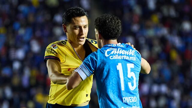 Ramón Juárez y Nacho Rivero en el Cruz Azul vs América.