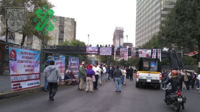 Bloqueo en Marina Nacional, a la altura de la Torre de Pemex